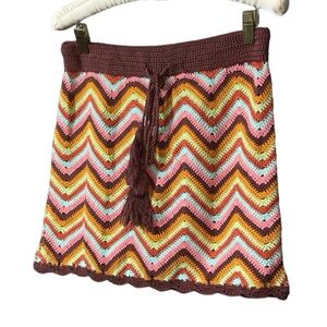 Forever 21 Crochet Zigzag Mini Skirt, Size Small